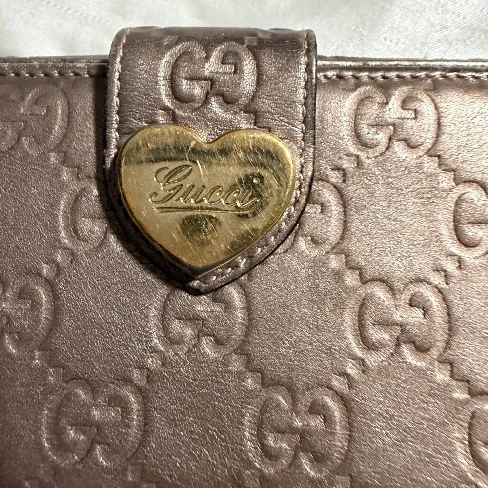 Gucci Brown Embossed GG Leather Continental Wallet with Heart Plaque - Picture 3 of 9